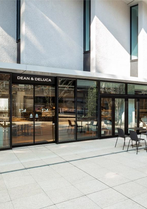 DEAN&DELUCA<br />
中目黒・代官山キャンパス店 